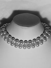 Load image into Gallery viewer, Necklace South Sea Pearls