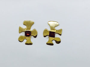Puzzle earring