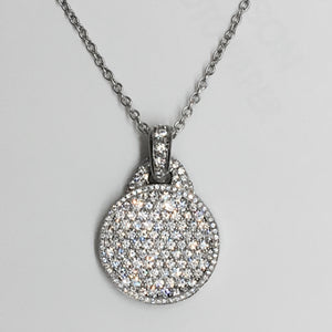 Necklace pendant platinum diamond