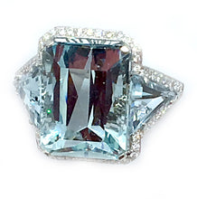 Load image into Gallery viewer, Aquamarine &amp; Diamond Estate Ring